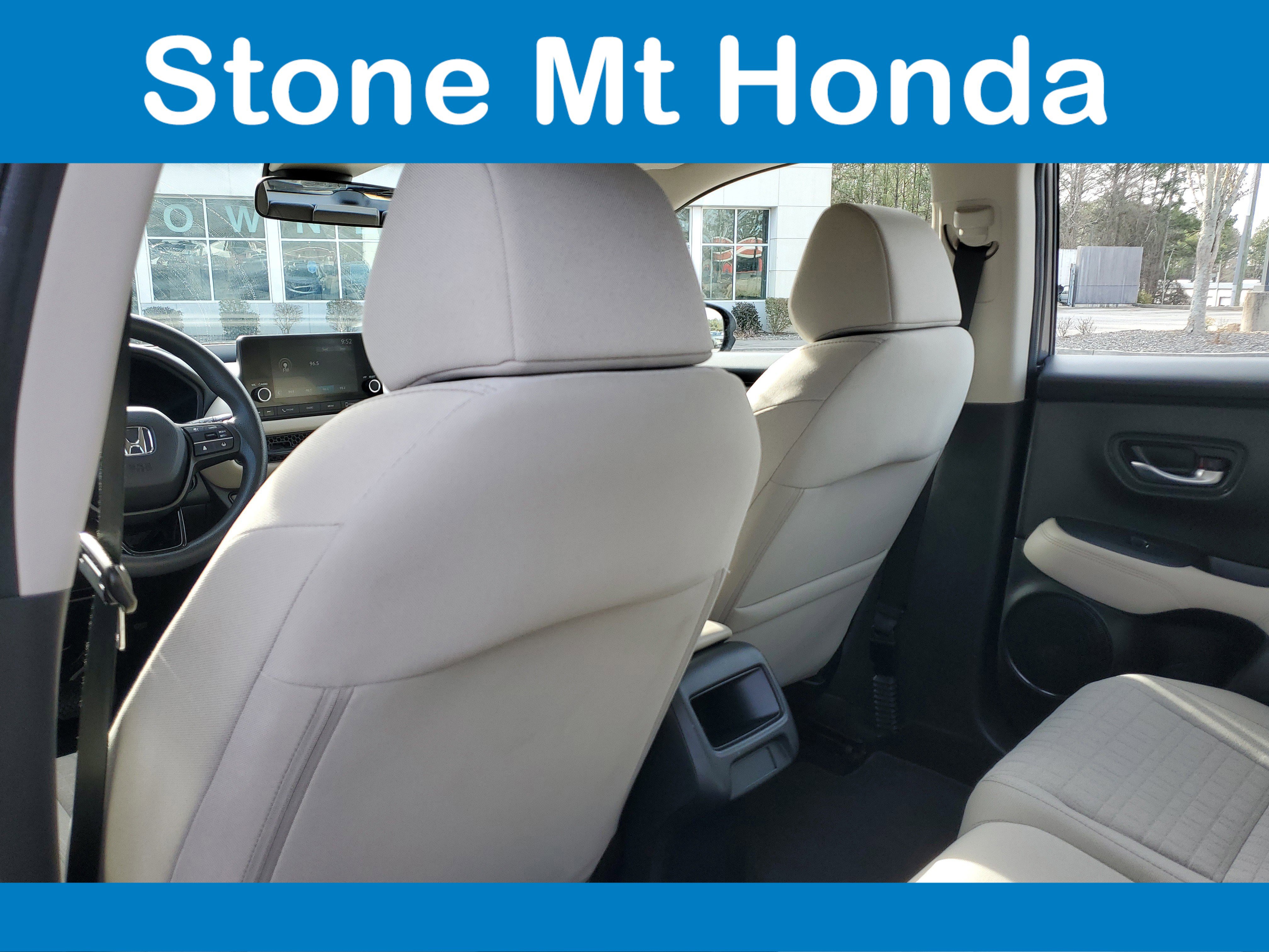 Used 2023 Honda HR-V LX image 9