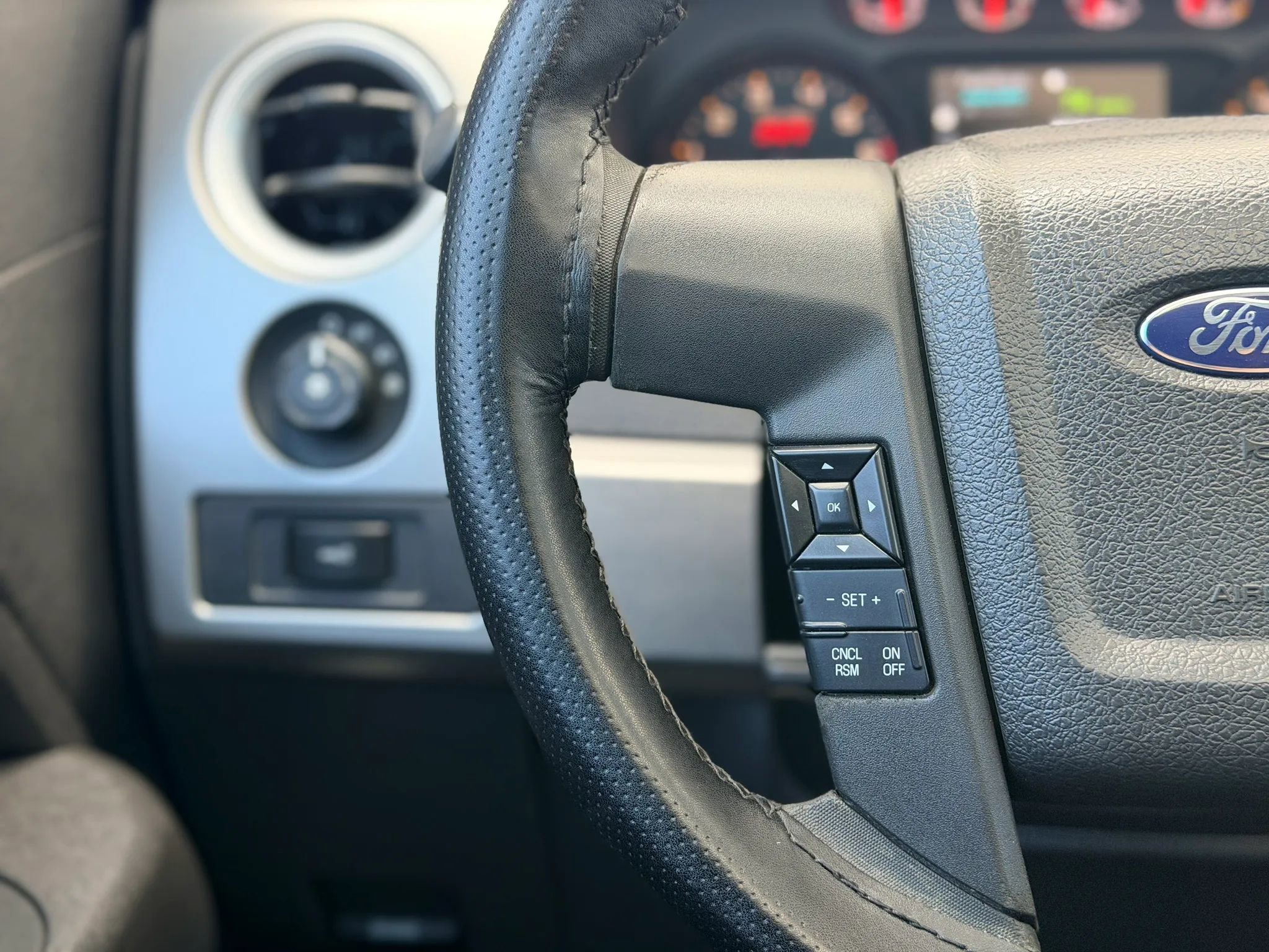 Used 2012 Ford F150 Raptor w/ Raptor Luxury Pkg AWD/4WD image 20