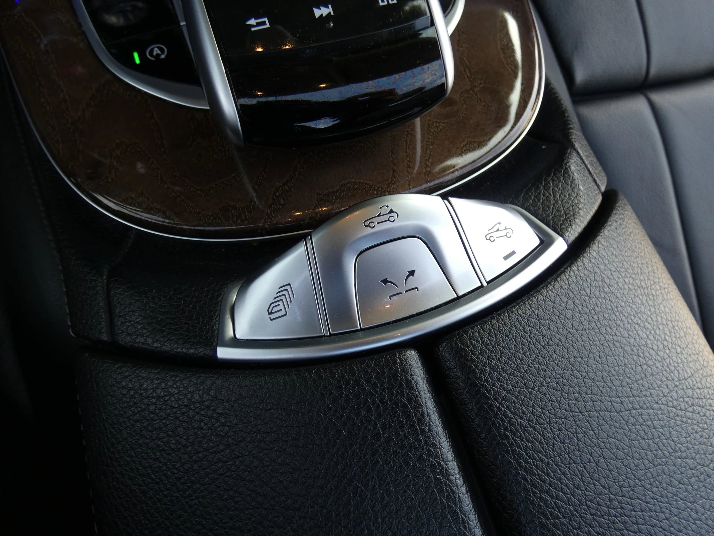 Used 2019 Mercedes-Benz E 450 Cabriolet image 56