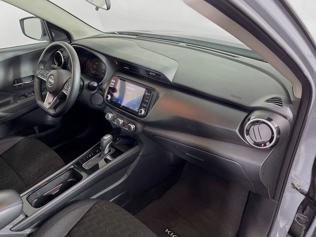 Used 2024 Nissan Kicks SV image 28