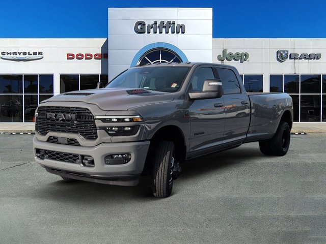 New 2026 RAM 3500 Laramie AWD/4WD image 11