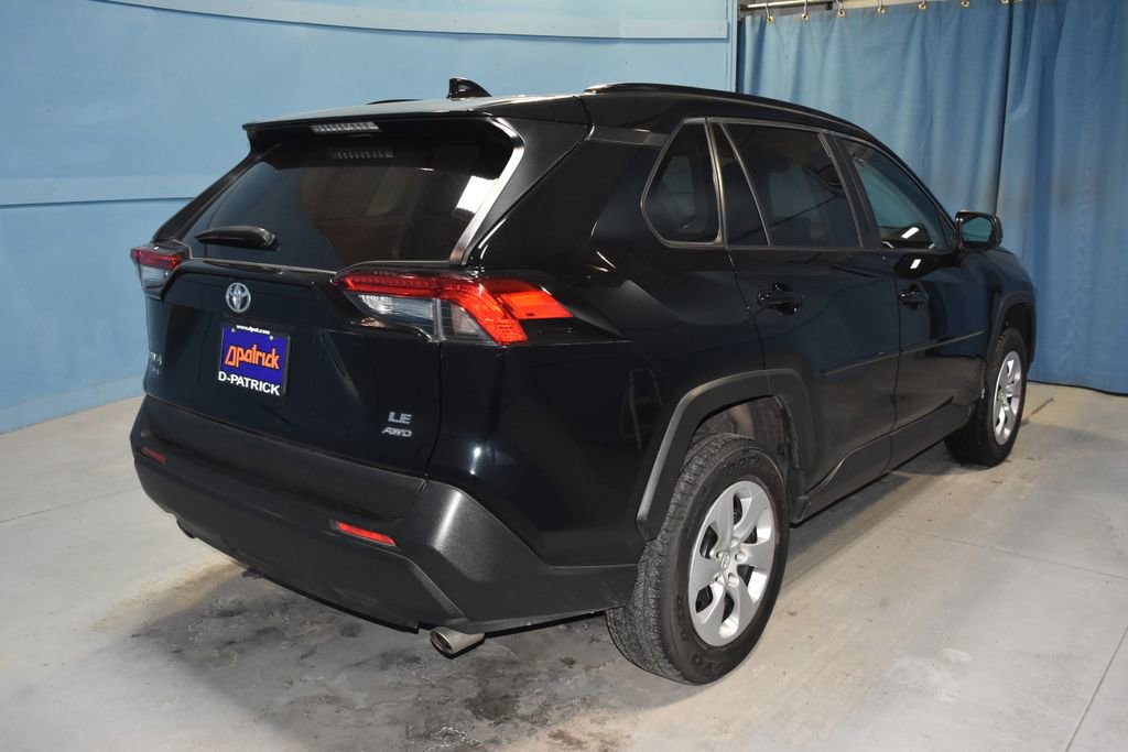 Used 2021 Toyota RAV4 LE image 26