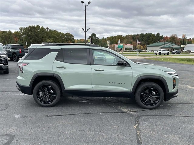 New 2026 Chevrolet Equinox LT w/ Midnight Edition image 2