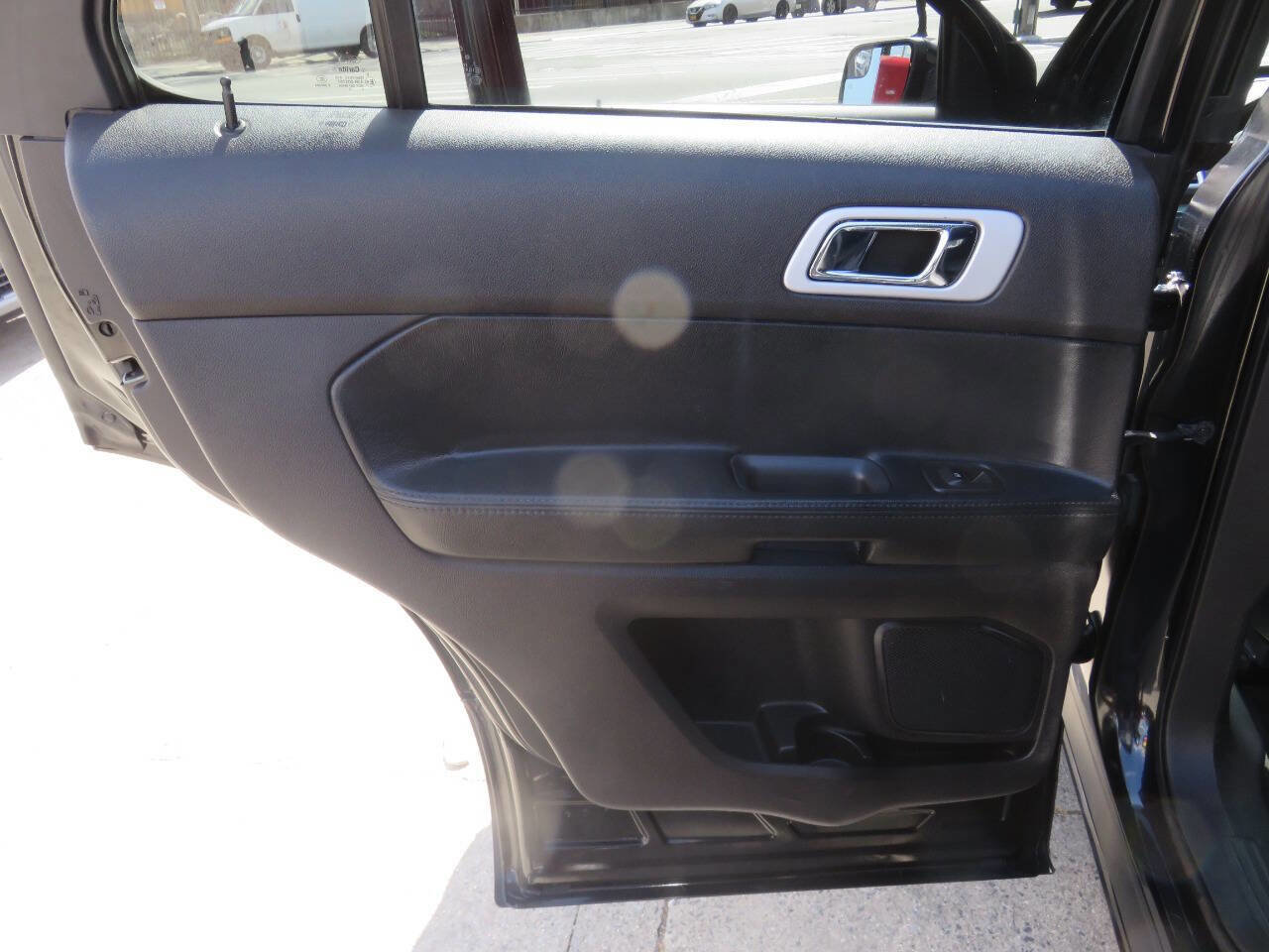 Used 2015 Ford Explorer Sport image 33