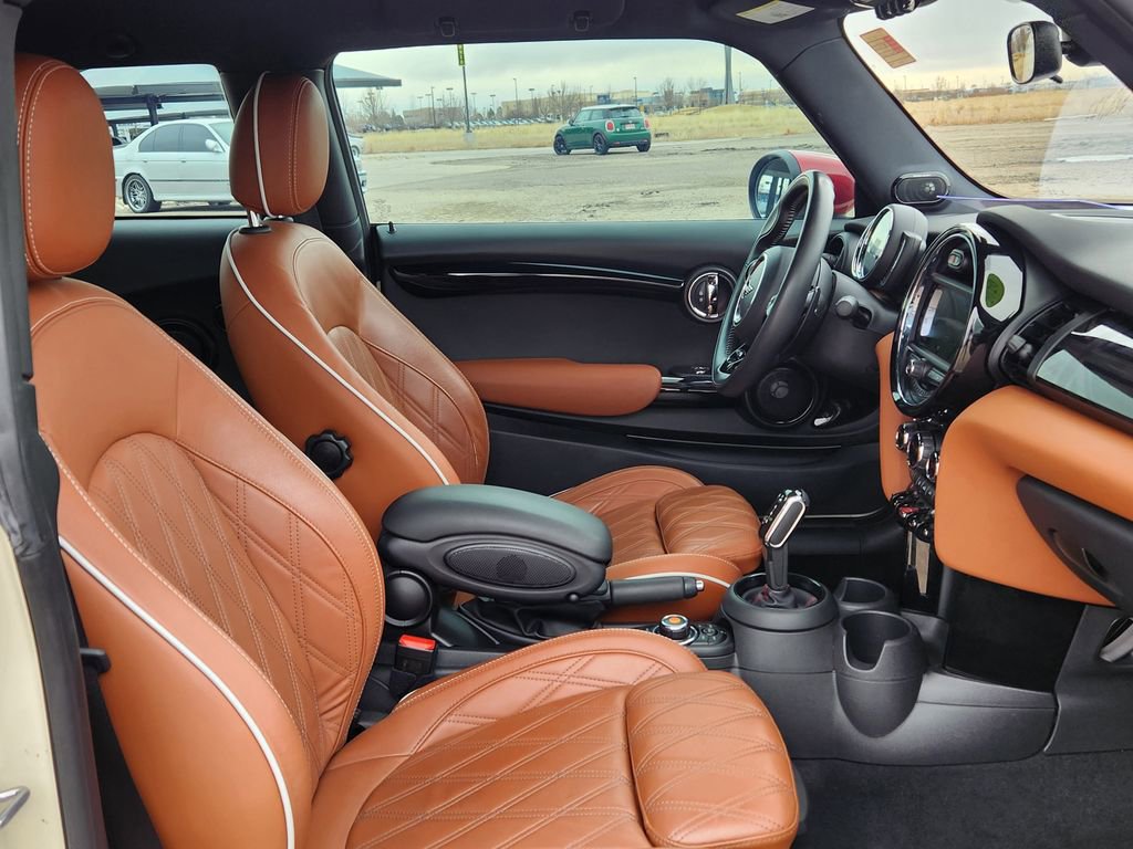 Used 2020 MINI Cooper John Cooper Works w/ Signature Upholstery Package image 15