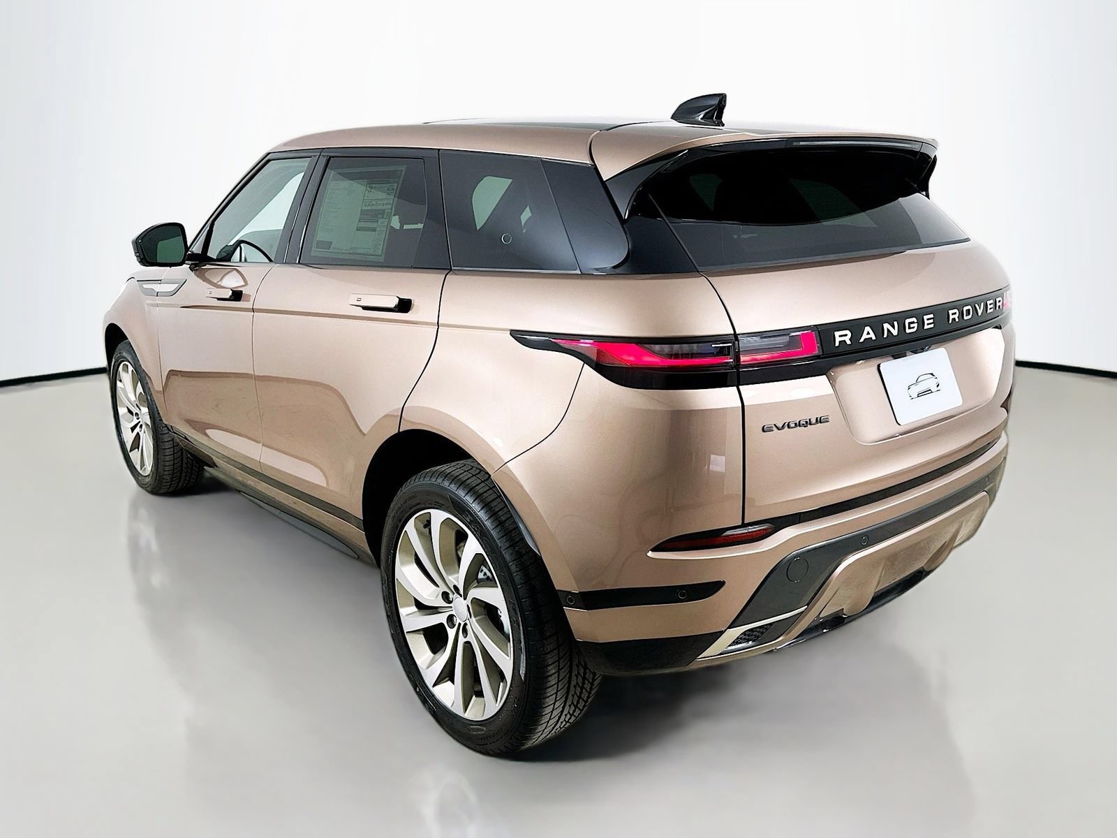 New 2026 Land Rover Range Rover Evoque Hoxton AWD/4WD image 7