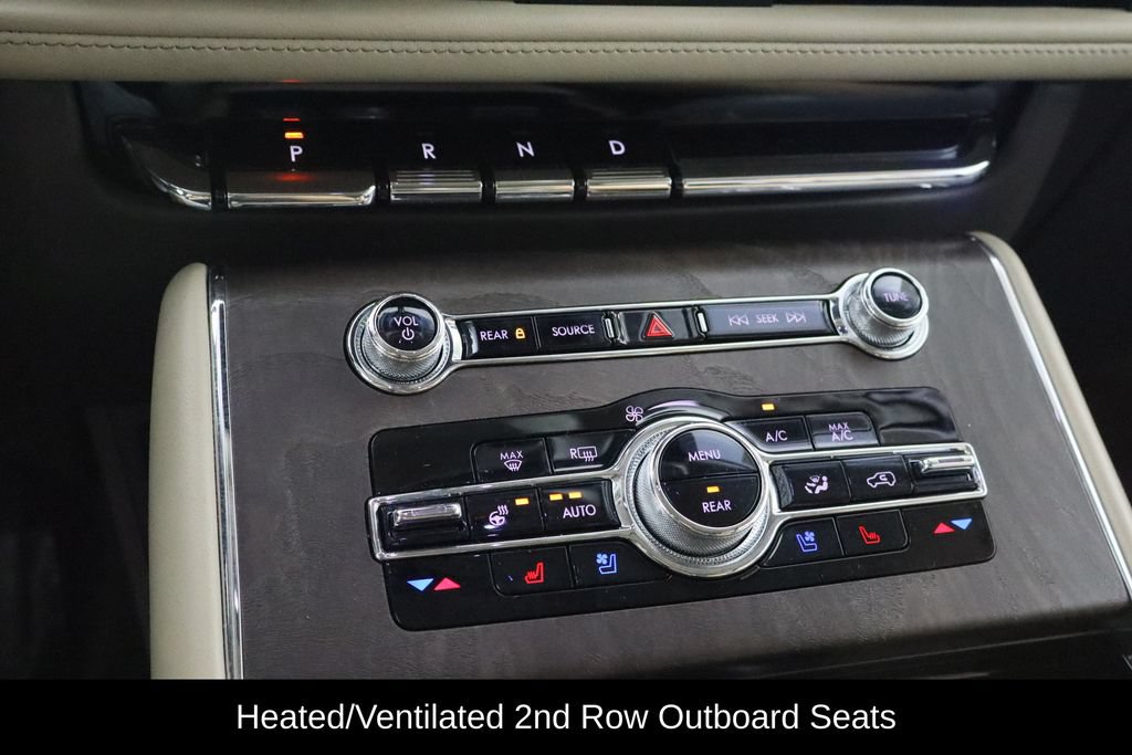 Used 2023 Lincoln Aviator Reserve w/ Equipment Group 201A AWD/4WD image 24