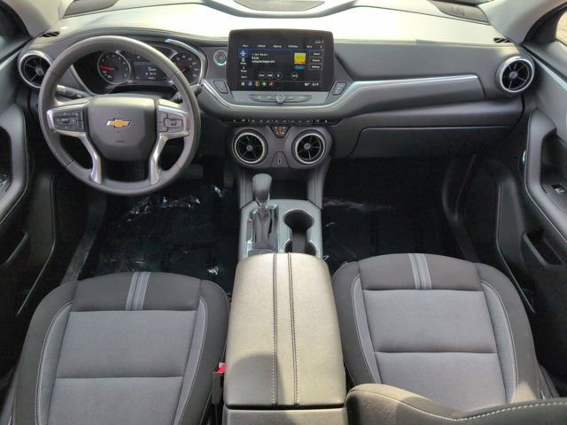 Used 2025 Chevrolet Blazer LT FWD image 25