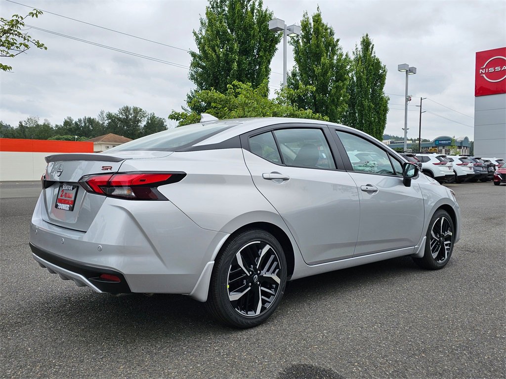 New 2025 Nissan Versa SR w/ Trunk Package image 3