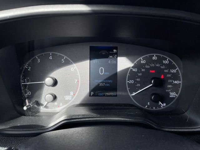 Certified 2023 Toyota Corolla Cross LE image 8