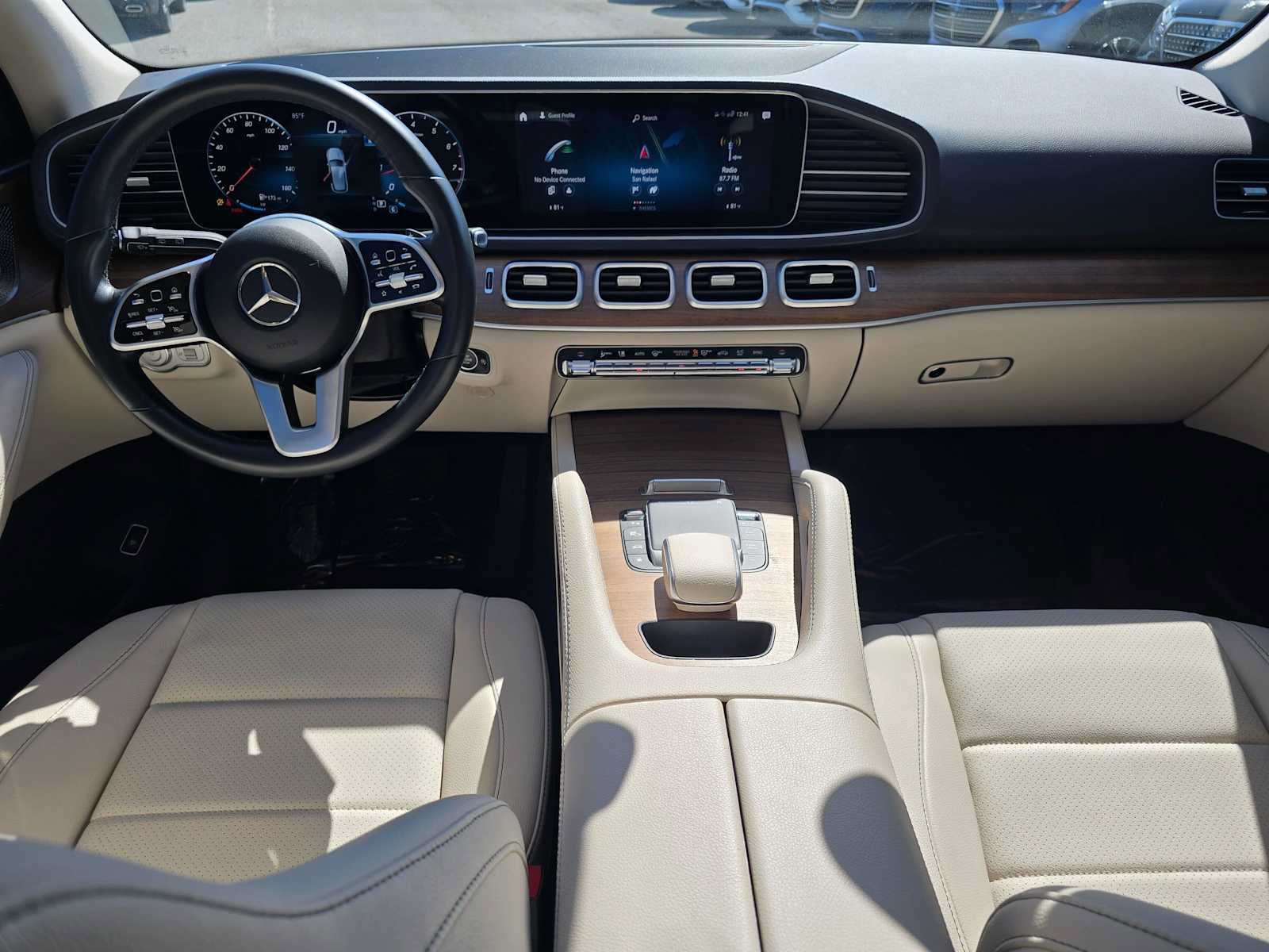 Used 2022 Mercedes-Benz GLE 350 4MATIC w/ AMG Line Exterior image 18