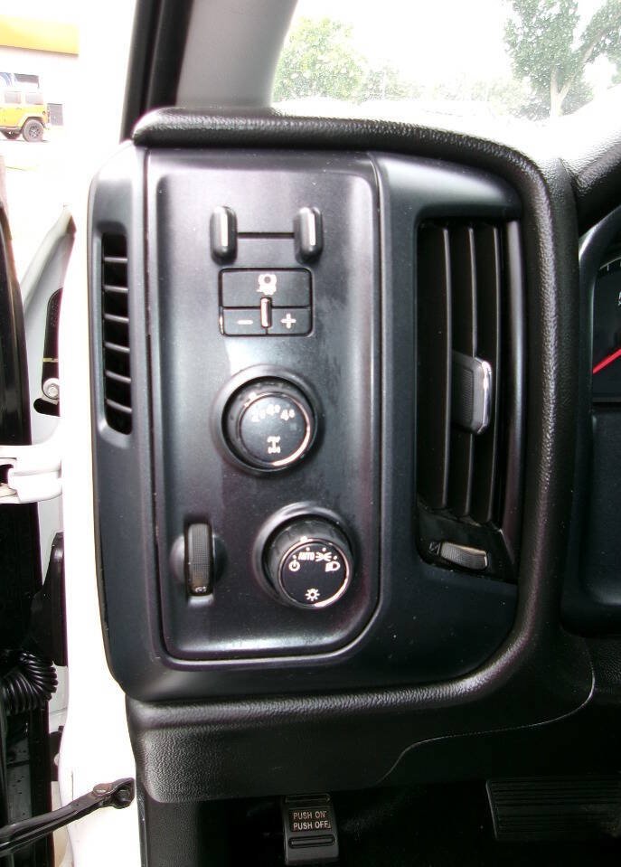 Used 2019 Chevrolet Silverado 2500 W/T w/ WT Convenience Package AWD/4WD image 18