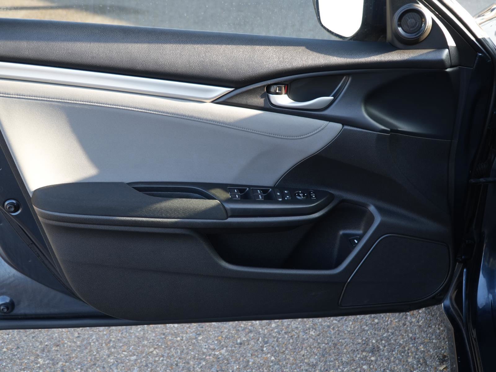 Used 2018 Honda Civic EX image 13