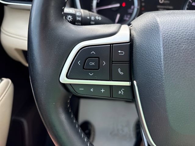 Used 2022 Toyota Highlander Platinum AWD/4WD image 11