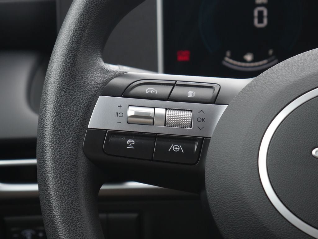 Used 2025 Hyundai Tucson SEL FWD image 8