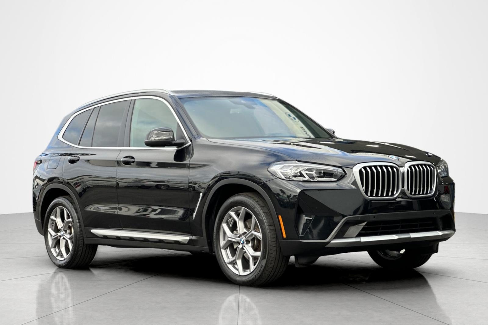 Used 2024 BMW X3 sDrive30i w/ Convenience Package RWD image 7