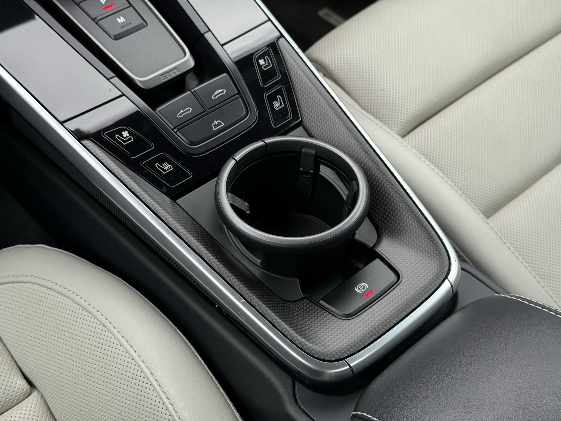 Certified 2022 Porsche 911 Turbo S image 24