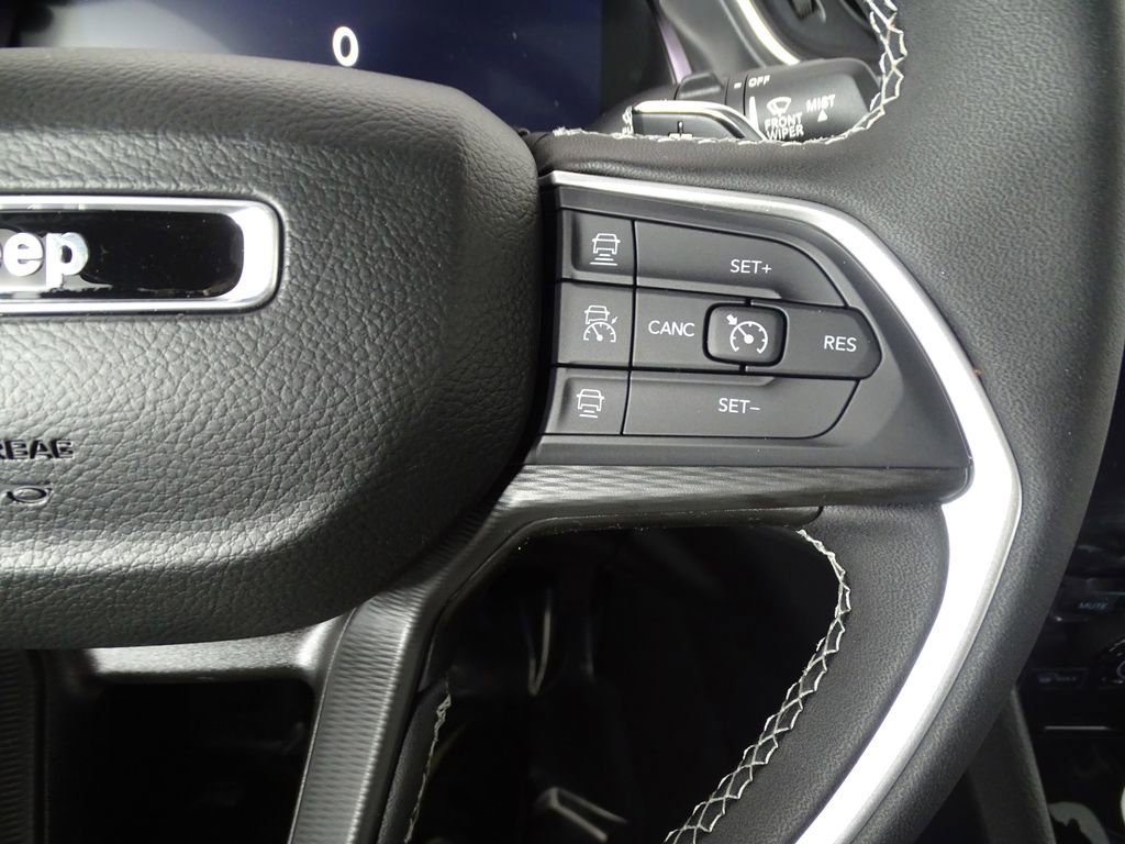 New 2025 Jeep Grand Cherokee Laredo X image 27