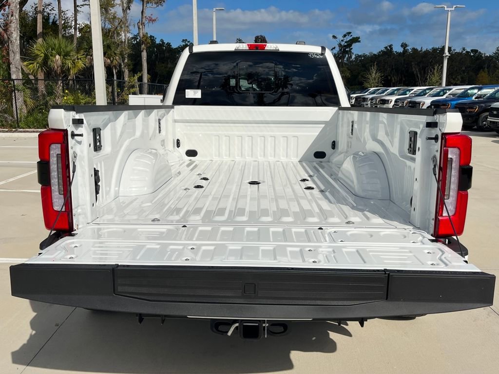 New 2026 Ford F450 Platinum w/ FX4 Off-Road Package image 29