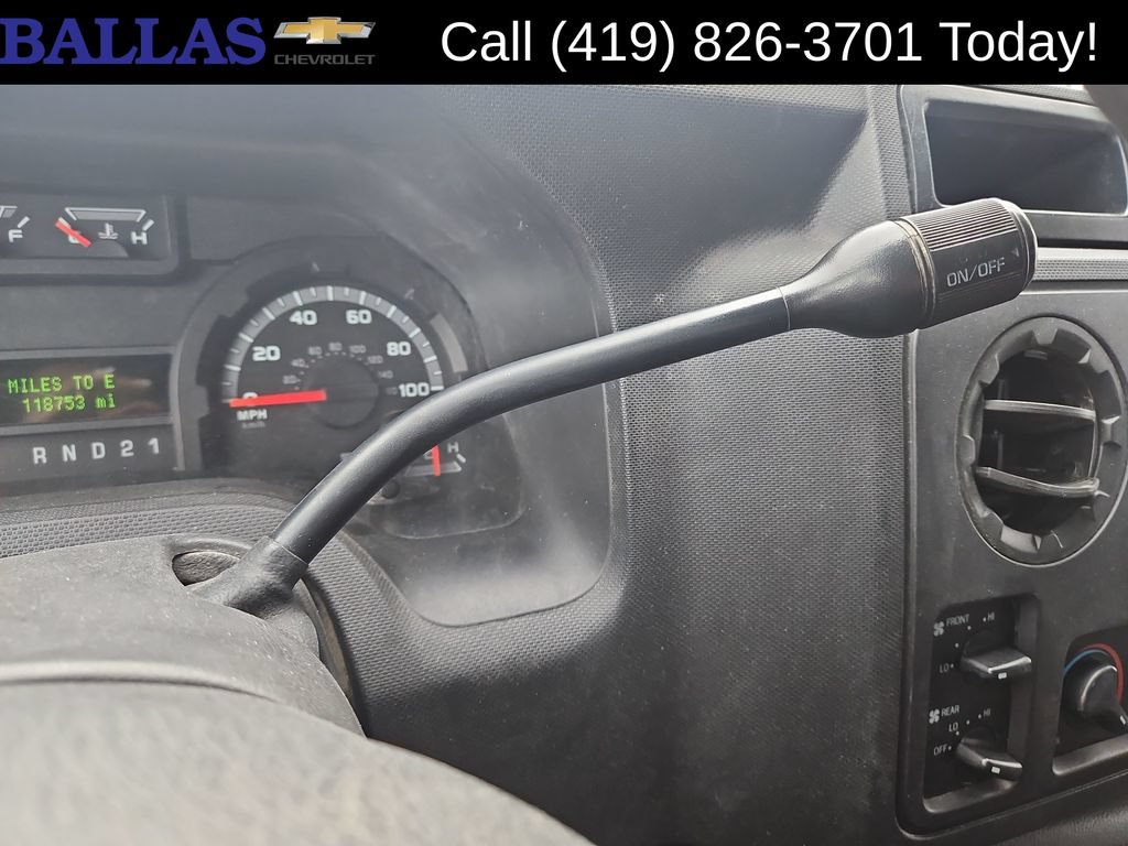 Used 2011 Ford E-350 and Econoline 350 XLT RWD image 16