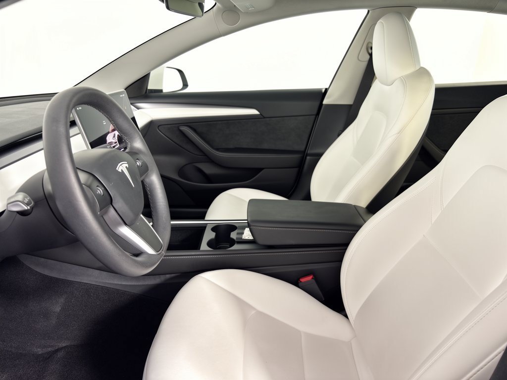 Used 2023 Tesla Model 3 Standard Range RWD image 5