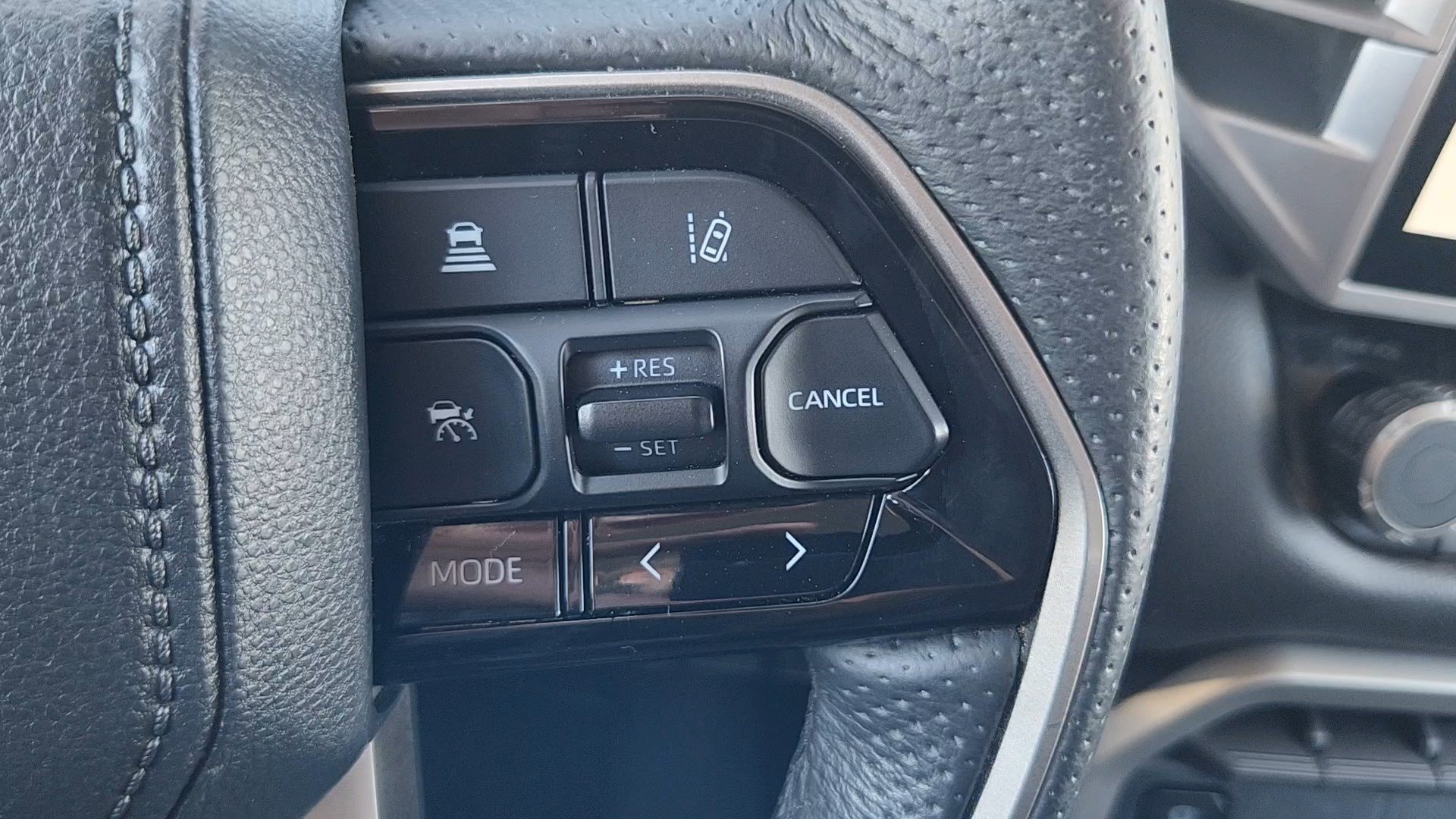 Used 2023 Toyota Tundra Limited AWD/4WD image 14