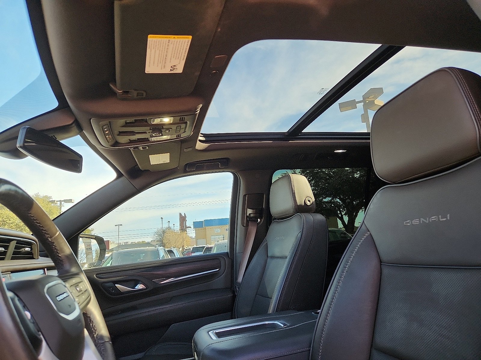 Used 2022 GMC Yukon XL Denali w/ Max Trailering Package image 13