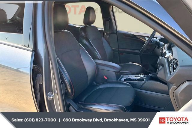 Used 2024 Ford Escape ST-Line image 6