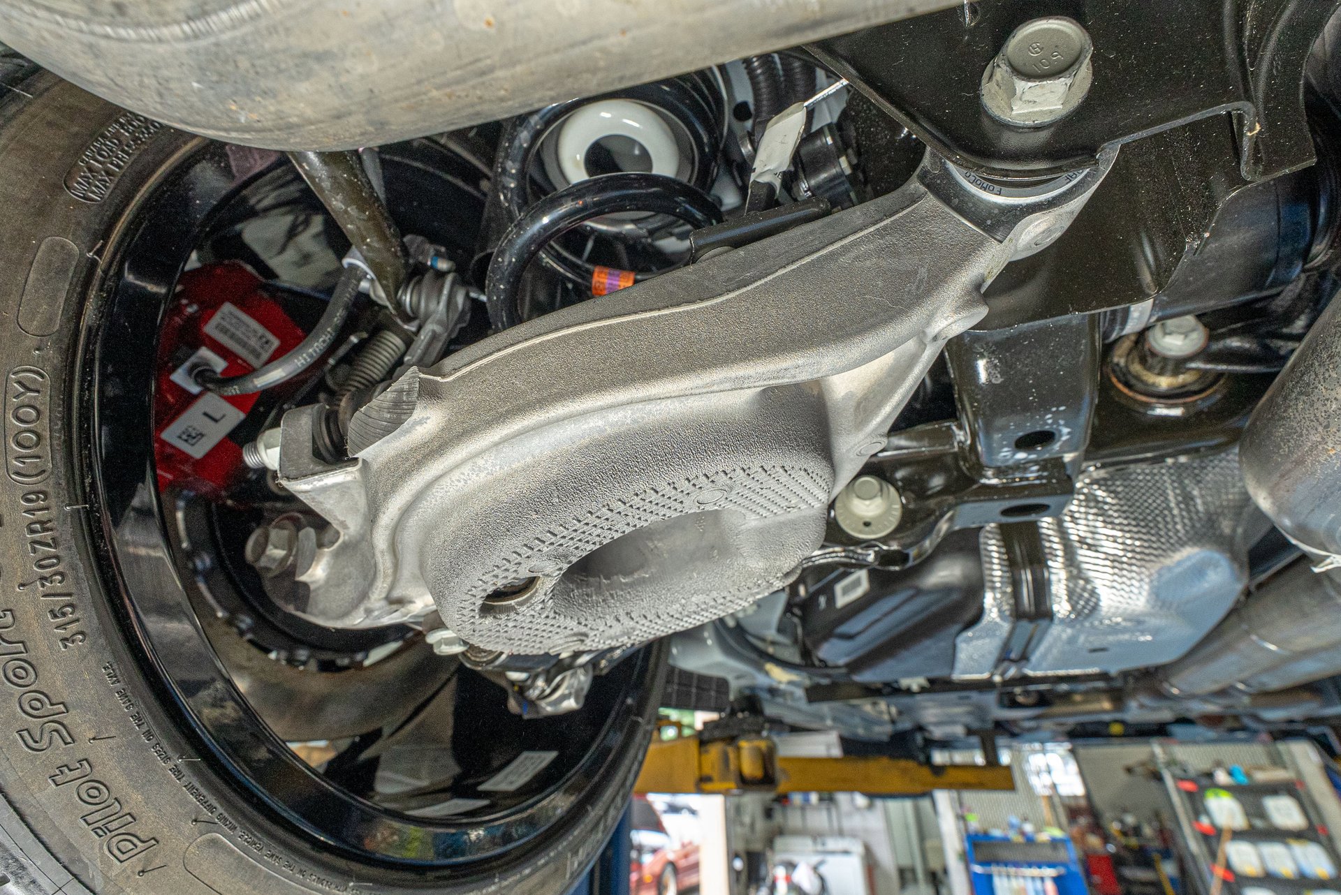 Used 2020 Ford Mustang Shelby GT350R w/ GT350R Equipment Group 920A RWD image 34
