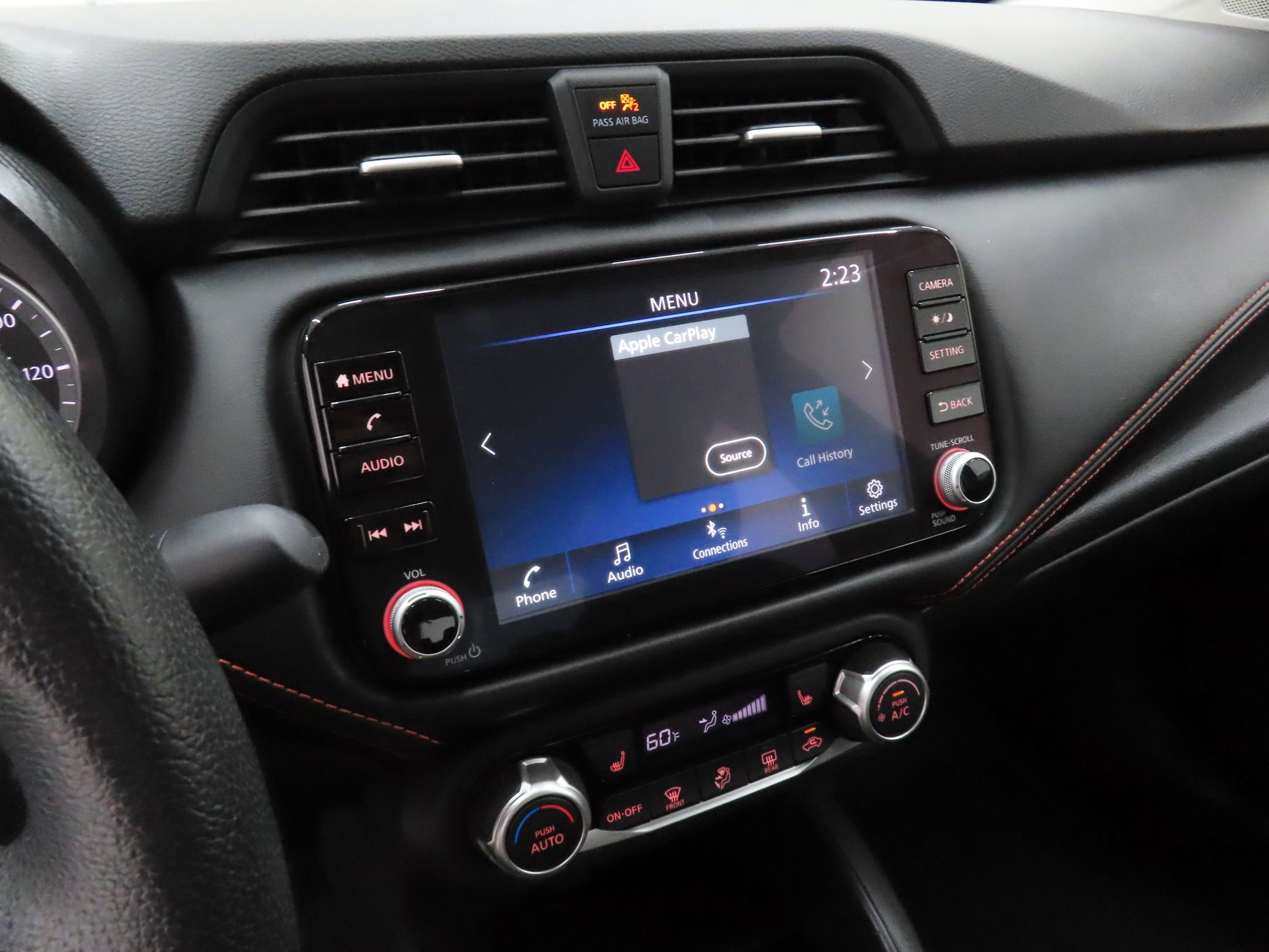 Used 2024 Nissan Versa SR FWD image 17