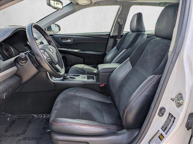 Used 2016 Toyota Camry XSE w/ Moonroof Package image 17