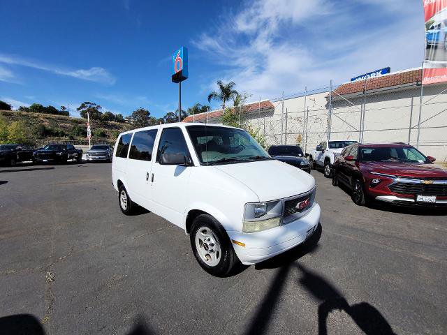 Used 2005 GMC Safari Passenger RWD image 2