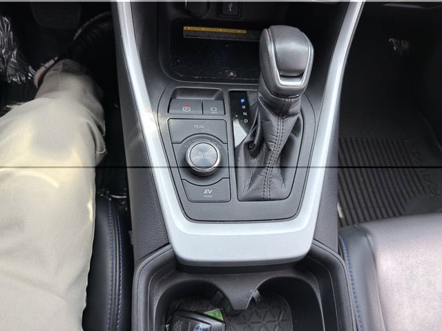 Used 2021 Toyota RAV4 XSE AWD/4WD image 23