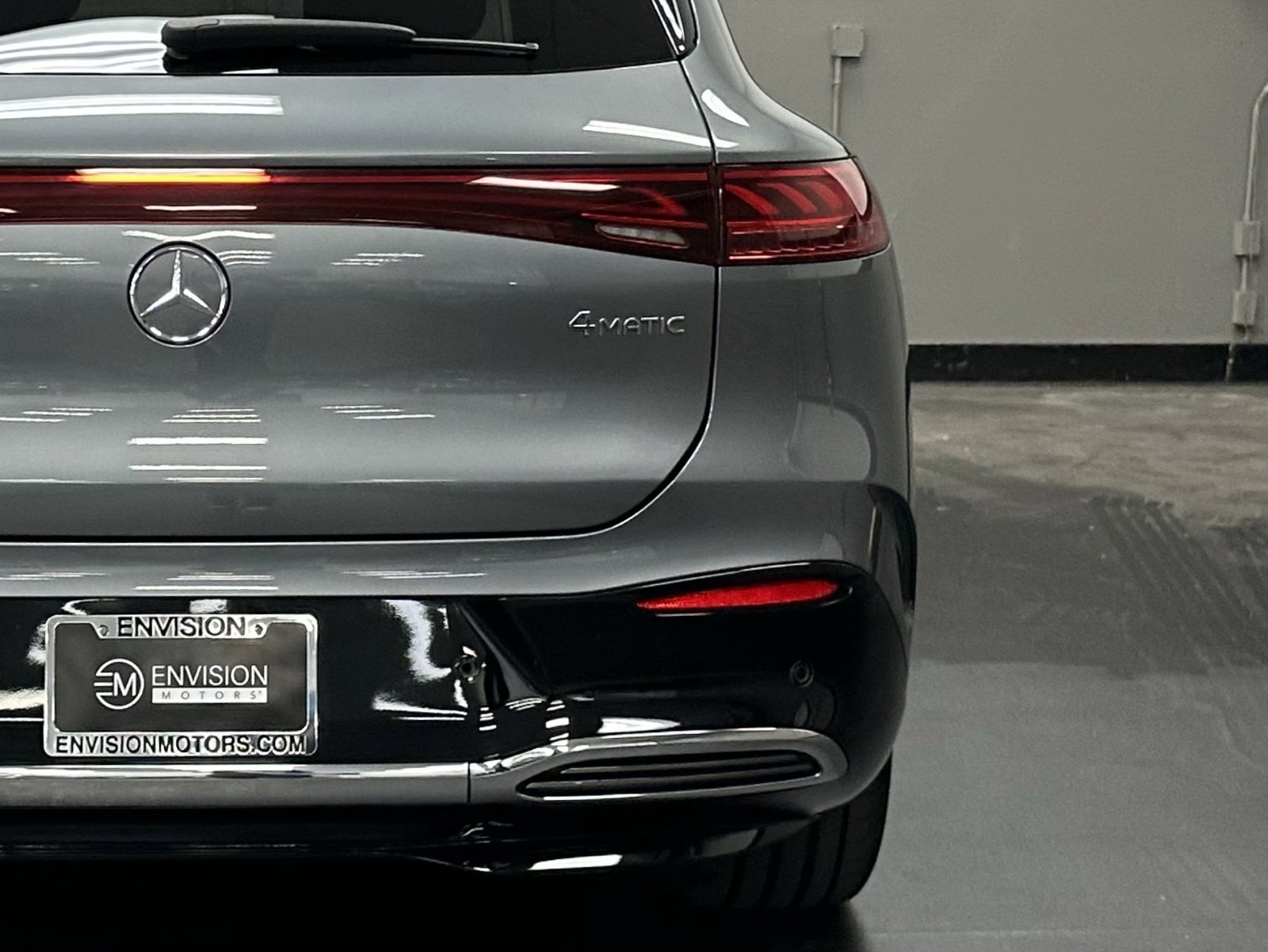 Certified 2023 Mercedes-Benz EQS 580 4MATIC SUV image 9