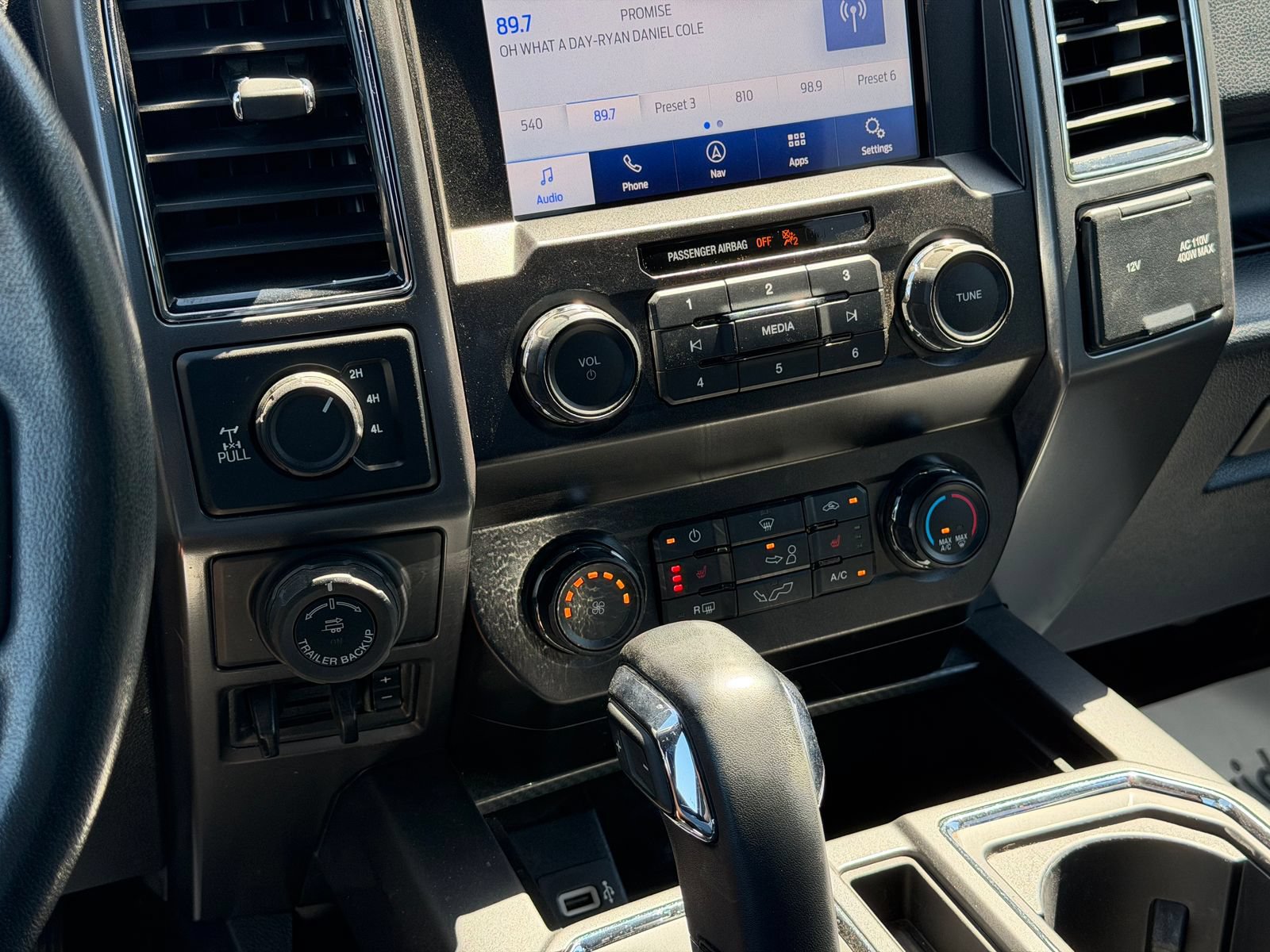 Used 2020 Ford F150 XLT w/ Equipment Group 302A Luxury AWD/4WD image 25