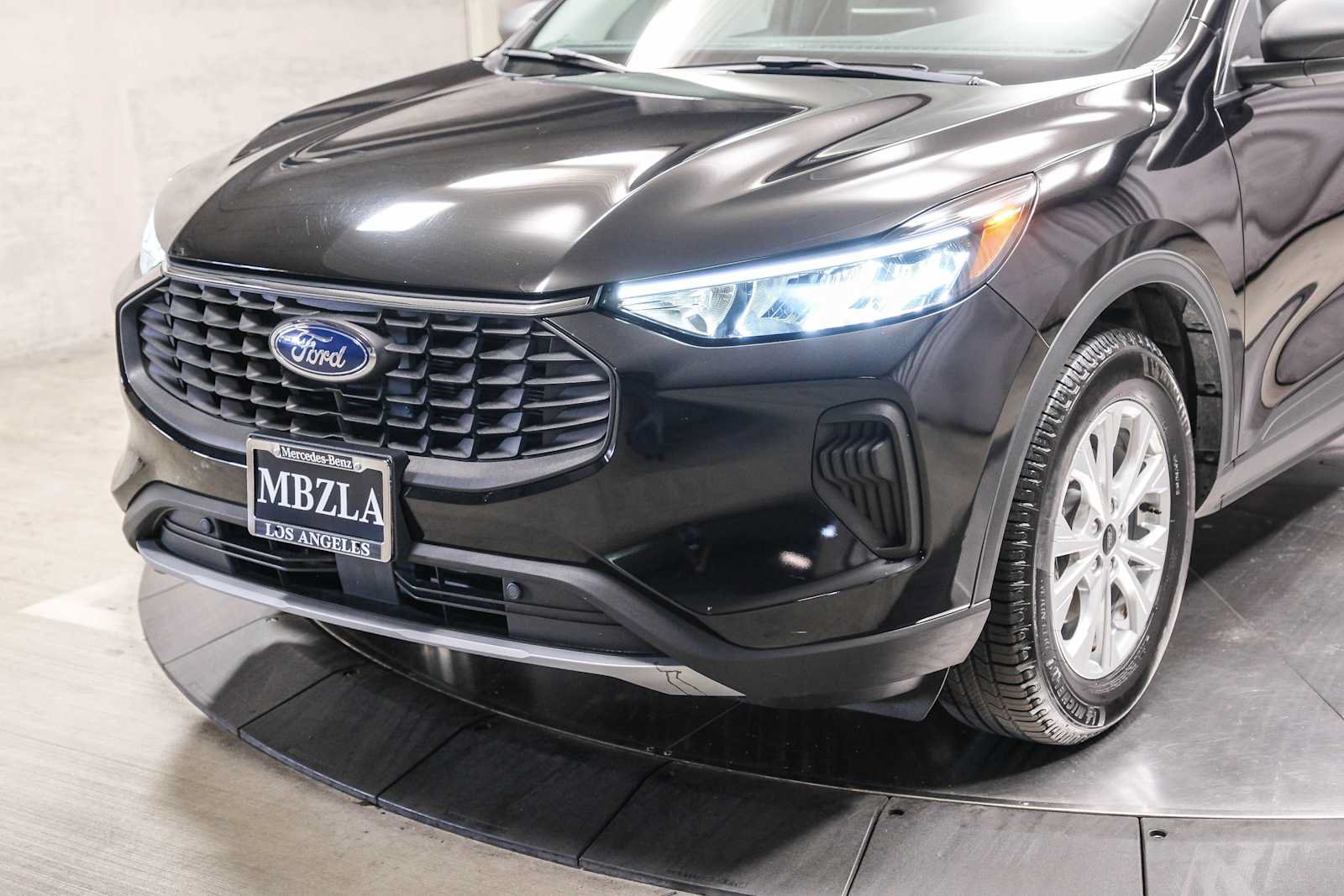 Used 2024 Ford Escape Active FWD image 11