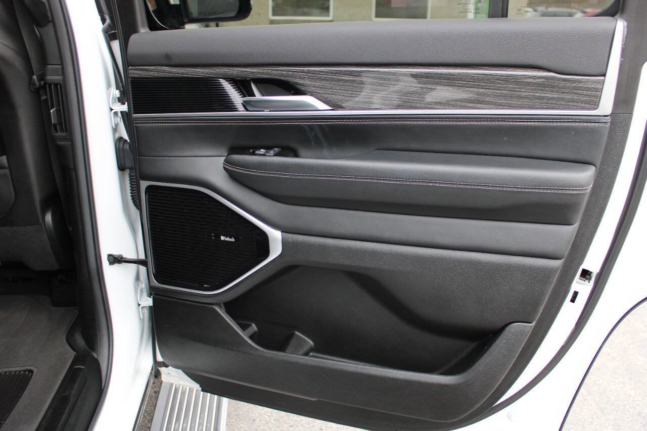 Used 2022 Jeep Wagoneer Series III w/ Premium Group I image 49