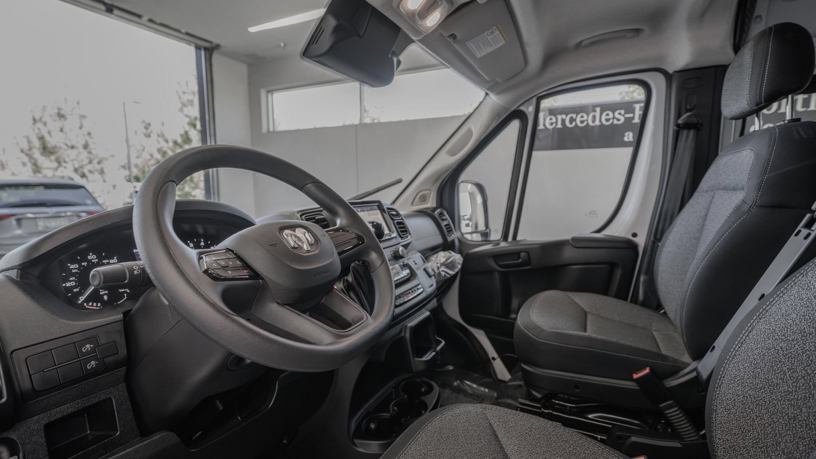 Used 2024 RAM ProMaster 3500 FWD image 6