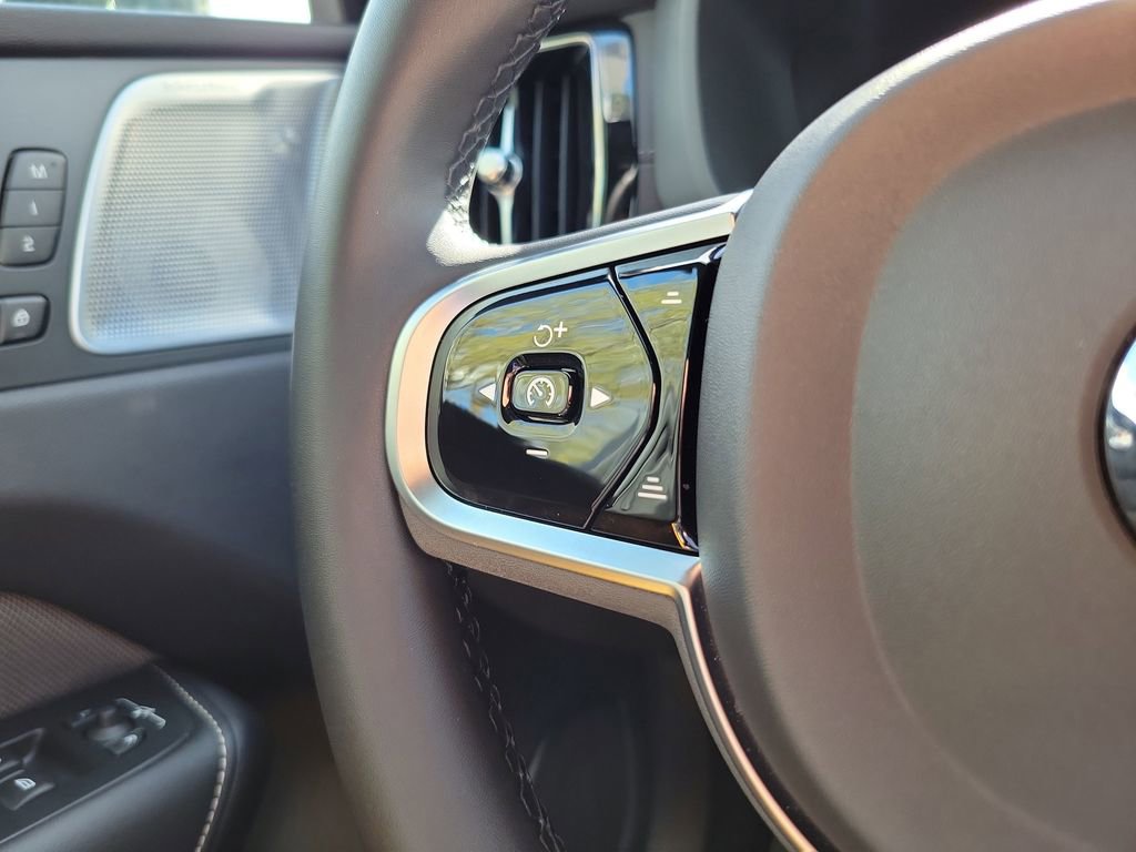 Used 2024 Volvo XC60 T8 Polestar w/ Protection Package Premier image 26