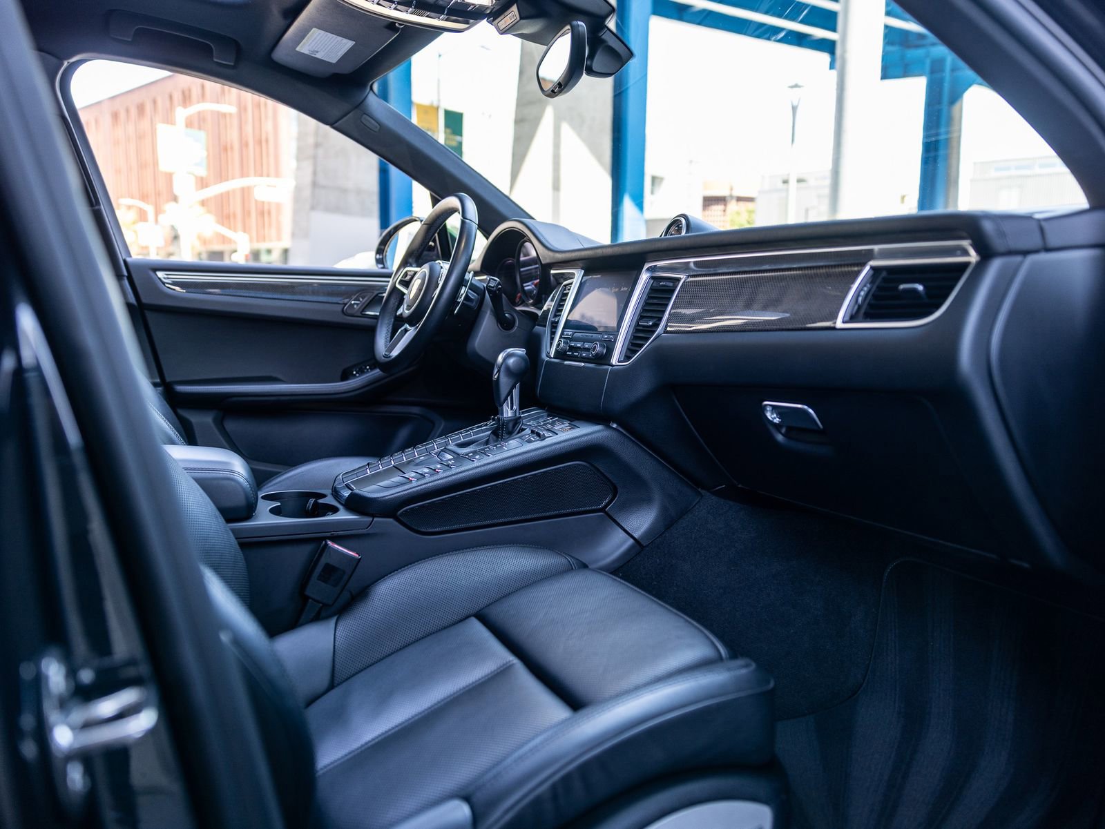 Used 2018 Porsche Macan GTS AWD/4WD image 49