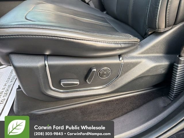 Used 2016 Ford F150 Platinum w/ Technology Package image 26