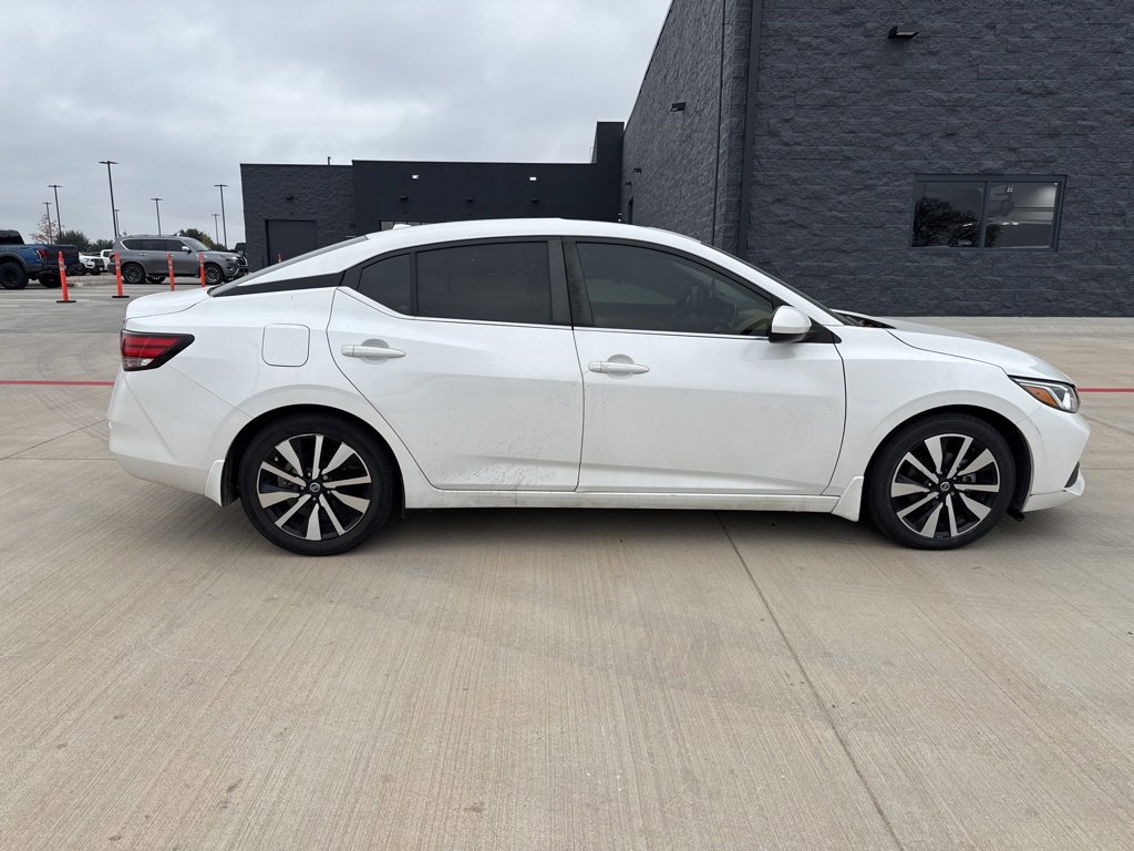Used 2022 Nissan Sentra SV w/ SV Premium Package image 3