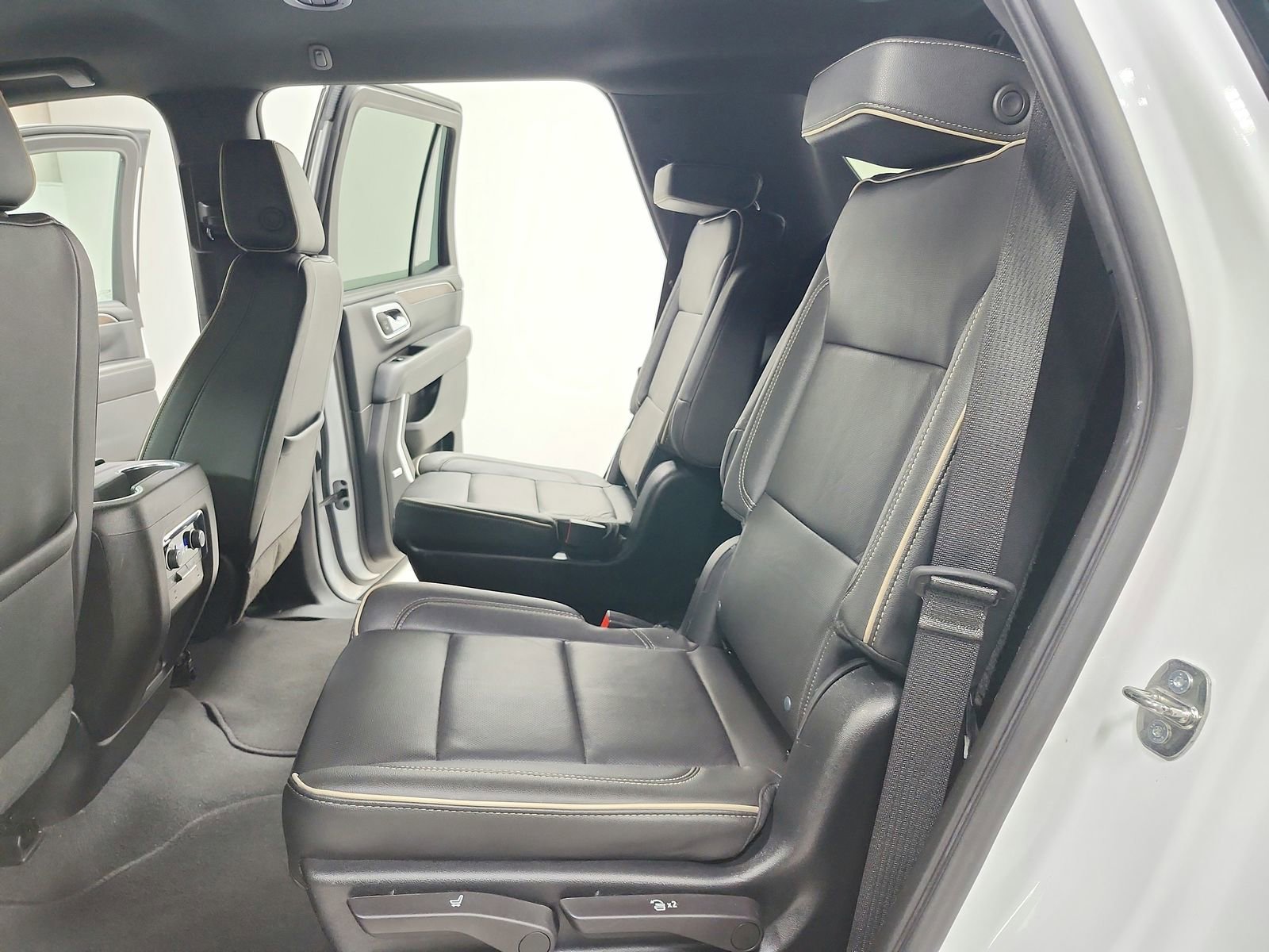 Used 2023 Chevrolet Tahoe Premier RWD image 35