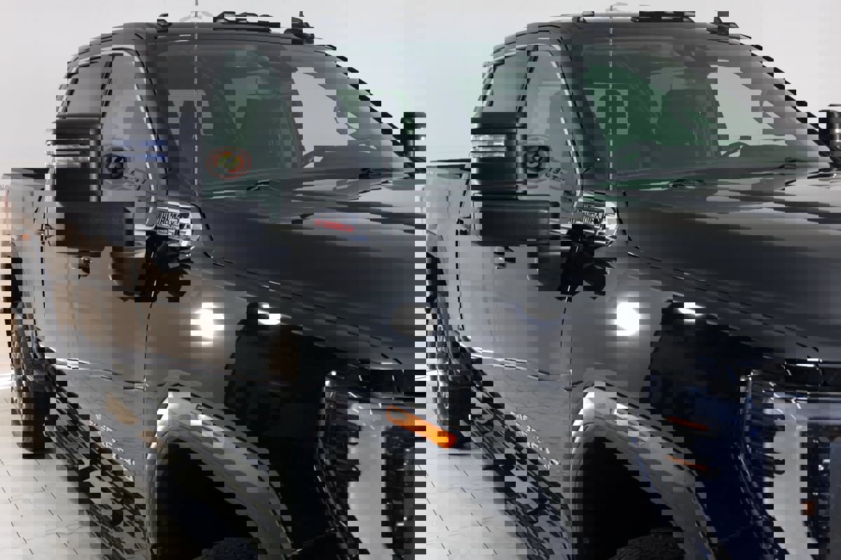 Used 2024 GMC Sierra 3500 SLE w/ SLE Value Package image 38