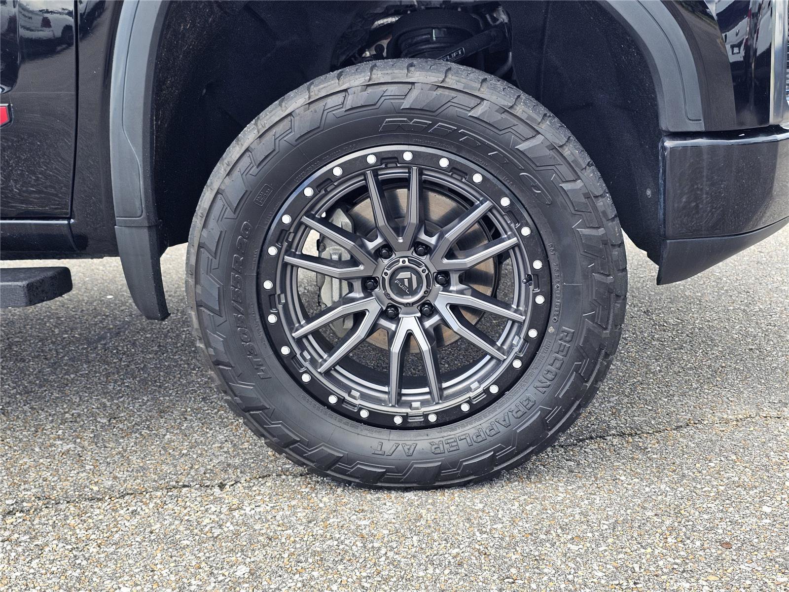 Used 2021 GMC Sierra 1500 AT4 w/ AT4 Value Package AWD/4WD image 6