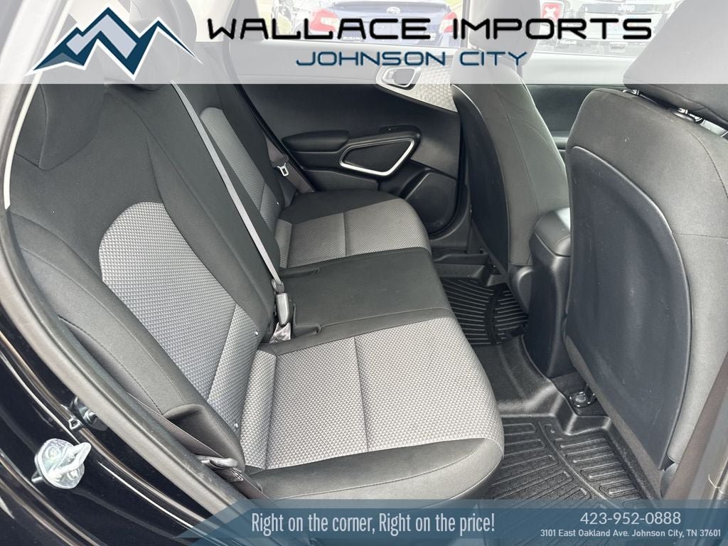Used 2024 Kia Soul LX w/ Option Group 015 FWD image 39