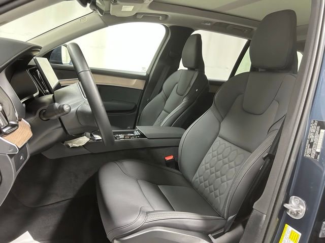 Used 2025 Volvo XC90 B6 Plus AWD/4WD image 10