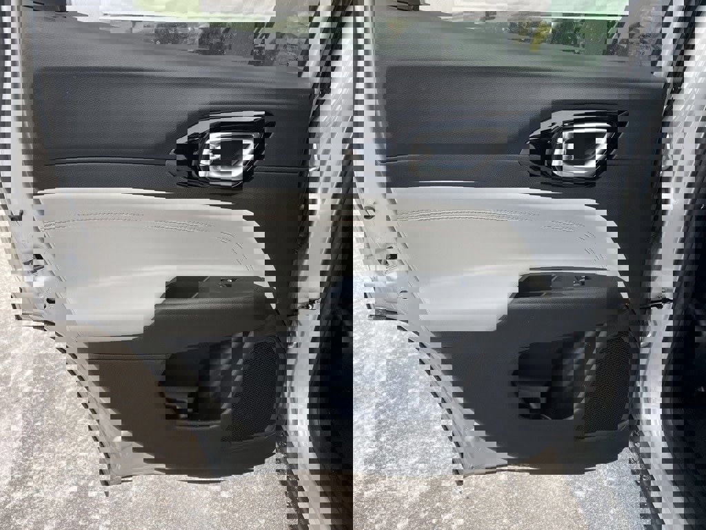 New 2026 Jeep Compass Limited image 15