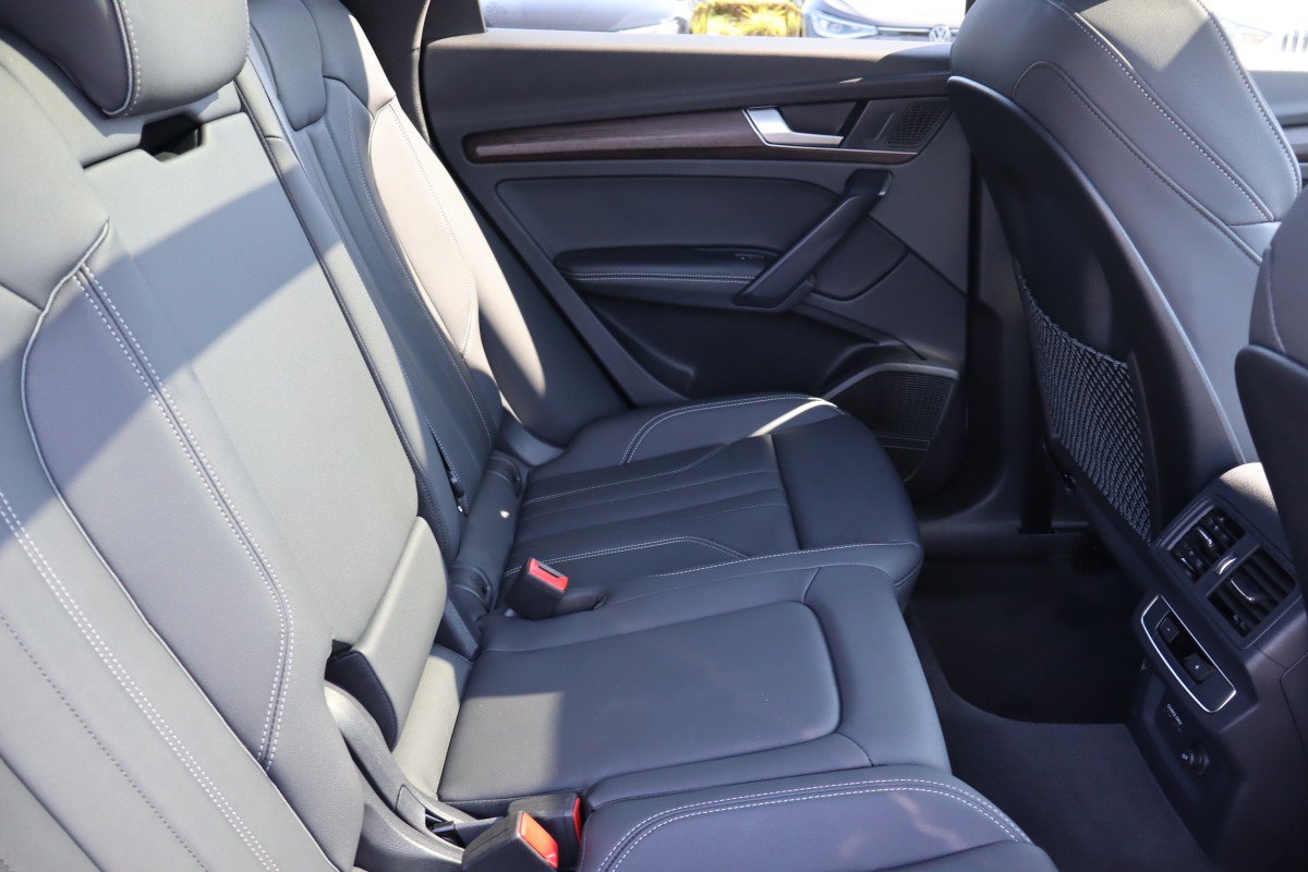 Used 2025 Audi Q5 e Premium Plus image 14