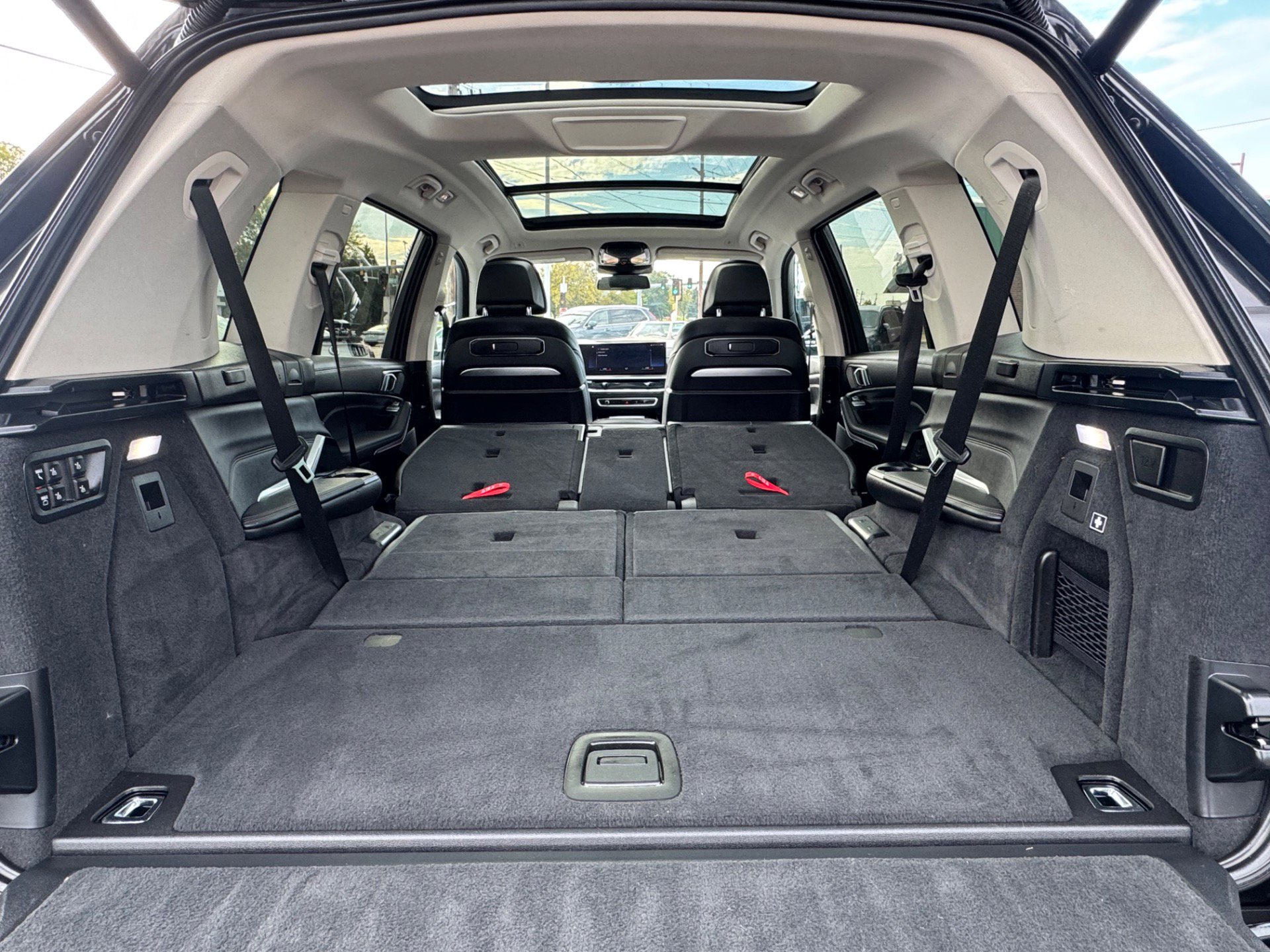 Used 2023 BMW X7 xDrive40i image 12